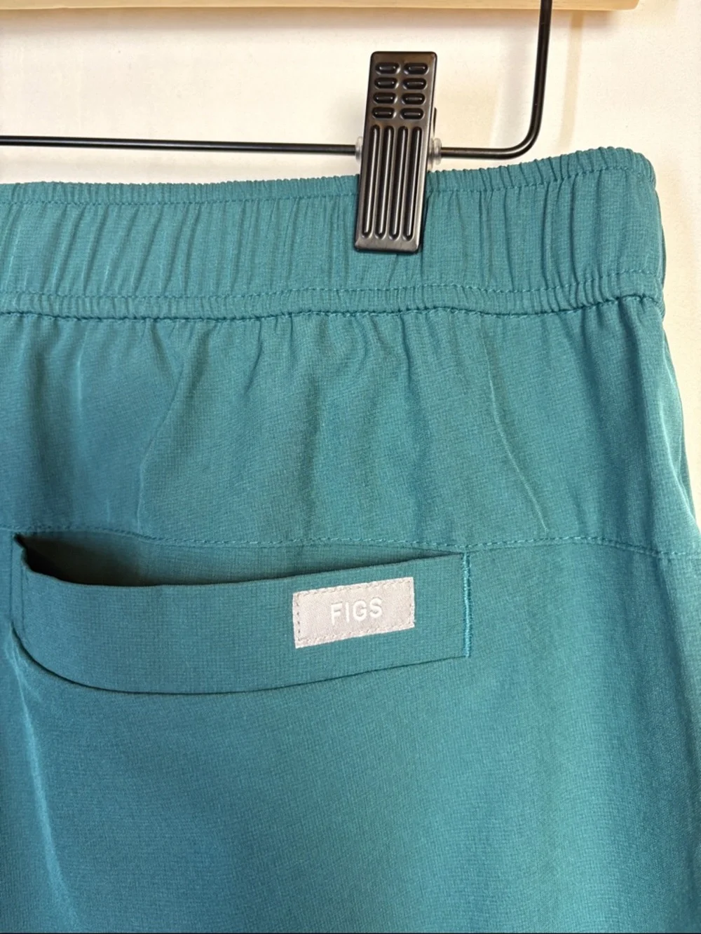 FIGS Technical Collection Men's Green Jogger Scrub Pants M21SW2015 size small